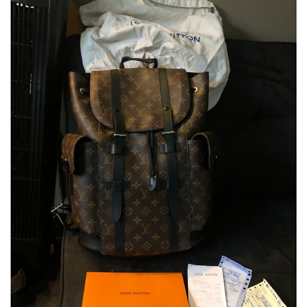 Backpack - Picture 4 of 4